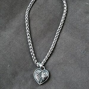 Etsy Vintage Silver Tone Floating Heart Necklace